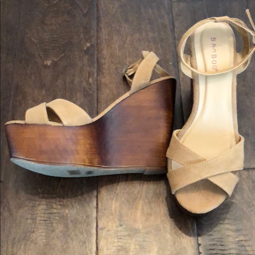 NWOB Bamboo brand wedges